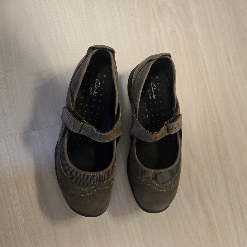 Clarks Women's Dark Brown Mary Jane Flats